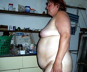 Küçük çinli kızlık bozma pornosu Risika gider için bir binmek oyun