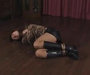 Venuss ile kızlık patlatma videosu kırmızı kokteyl