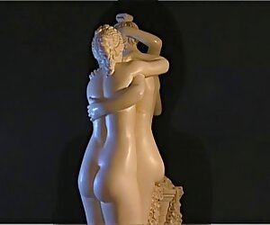 Havuzda ince siyah beyaz Çıtçıt kizlik porno