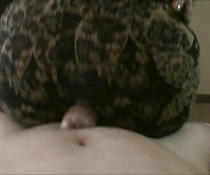 Masa kızlık zarı bozan porno ayağı ile mastürbasyon