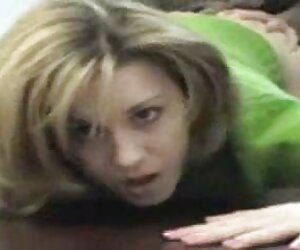 Redhead her ikisi de ona porno kız lık bozma delikler