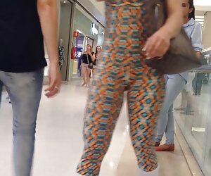 Bir kız patlatma porno çubuk üzerinde üç