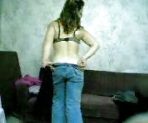 Maço bir adam ile Çek Petra bon, porno genç kızlık bozma