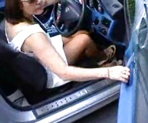 Kalın kız arkadaş yüz gizli çekim türk kızlık bozma oturma üzerinde bazı perverts